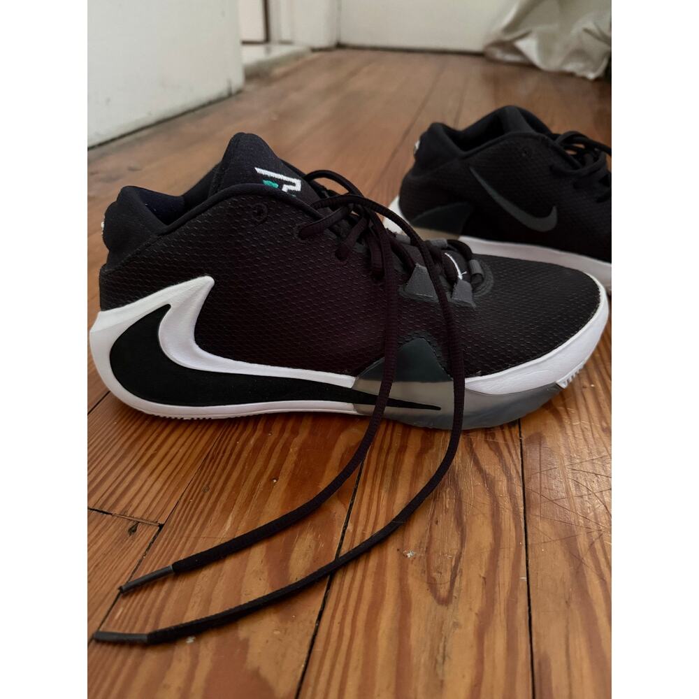 Nike Zoom Freak 1 Basketball Shoes BQ5422-001 Black/White Size 10 US - Picture 3 of 7